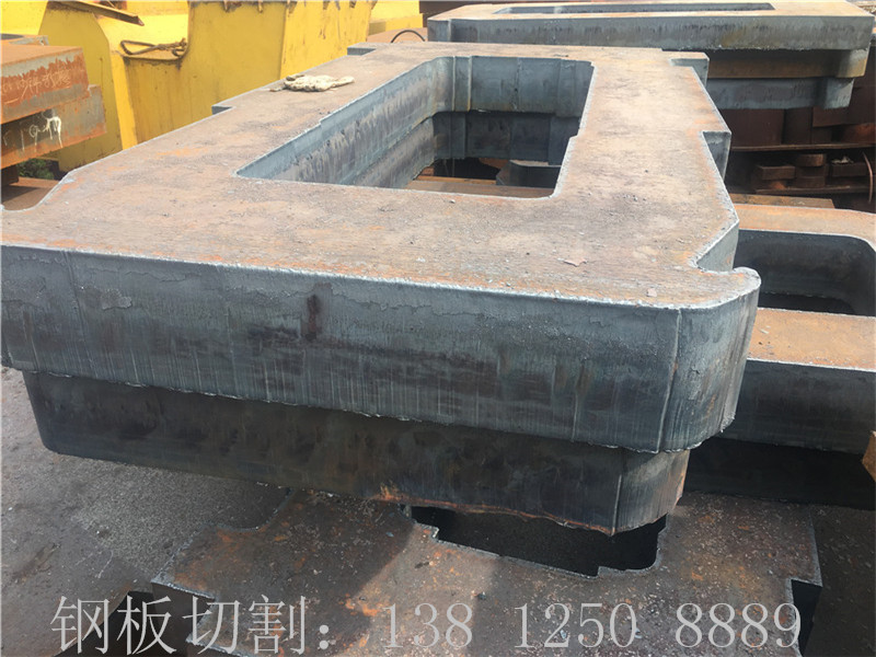 <b>Q235C钢板切割机架</b>